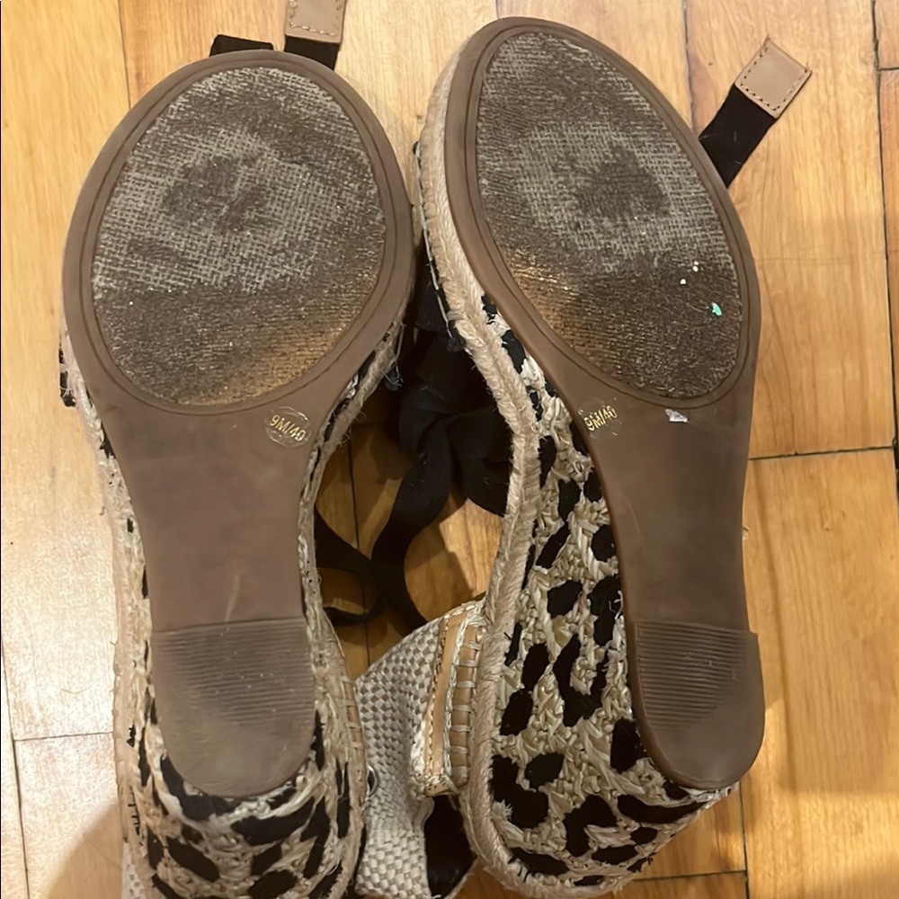 Vince Camuto Black and Cream Espadrille Wedges - Picture 5 of 9